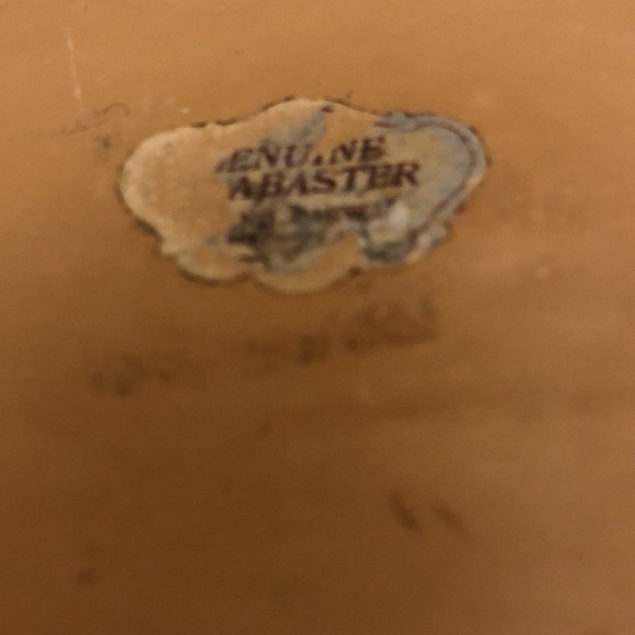 Vintage Alabaster Powder Box - Picture 4 of 4